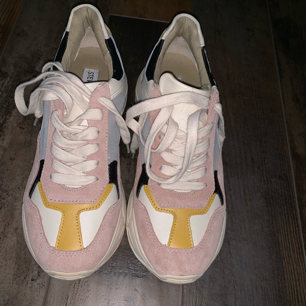 Steve Madden platform shoes